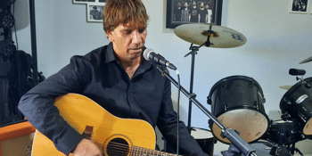 Tom Russell